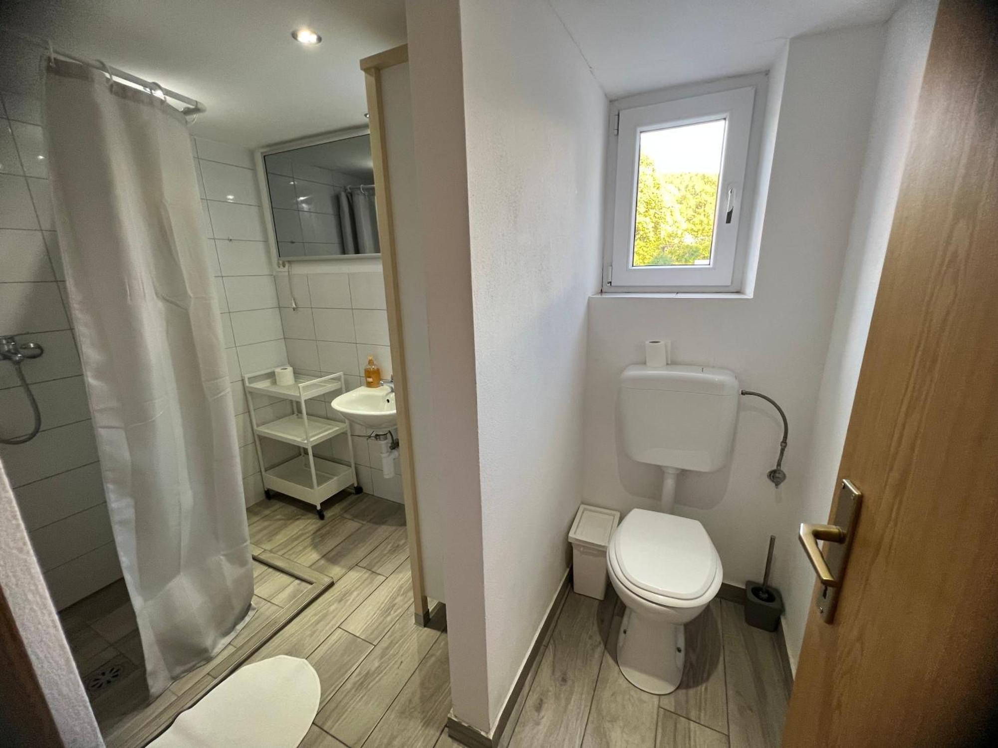 Hotel Lemonwood House Postumia Esterno foto