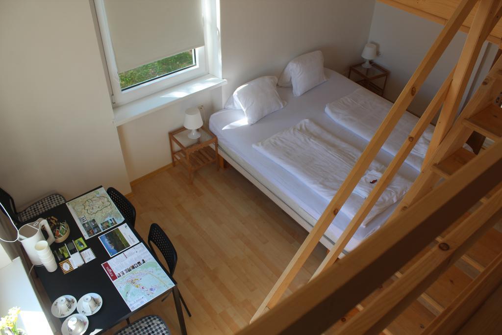 Hotel Lemonwood House Postumia Esterno foto