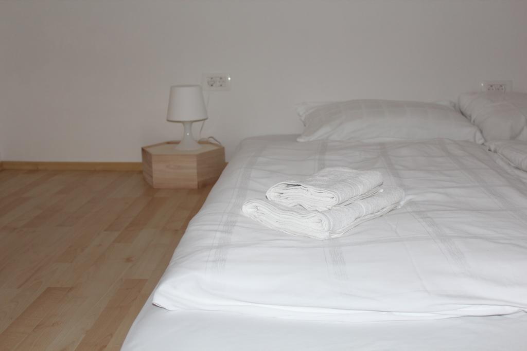 Hotel Lemonwood House Postumia Esterno foto